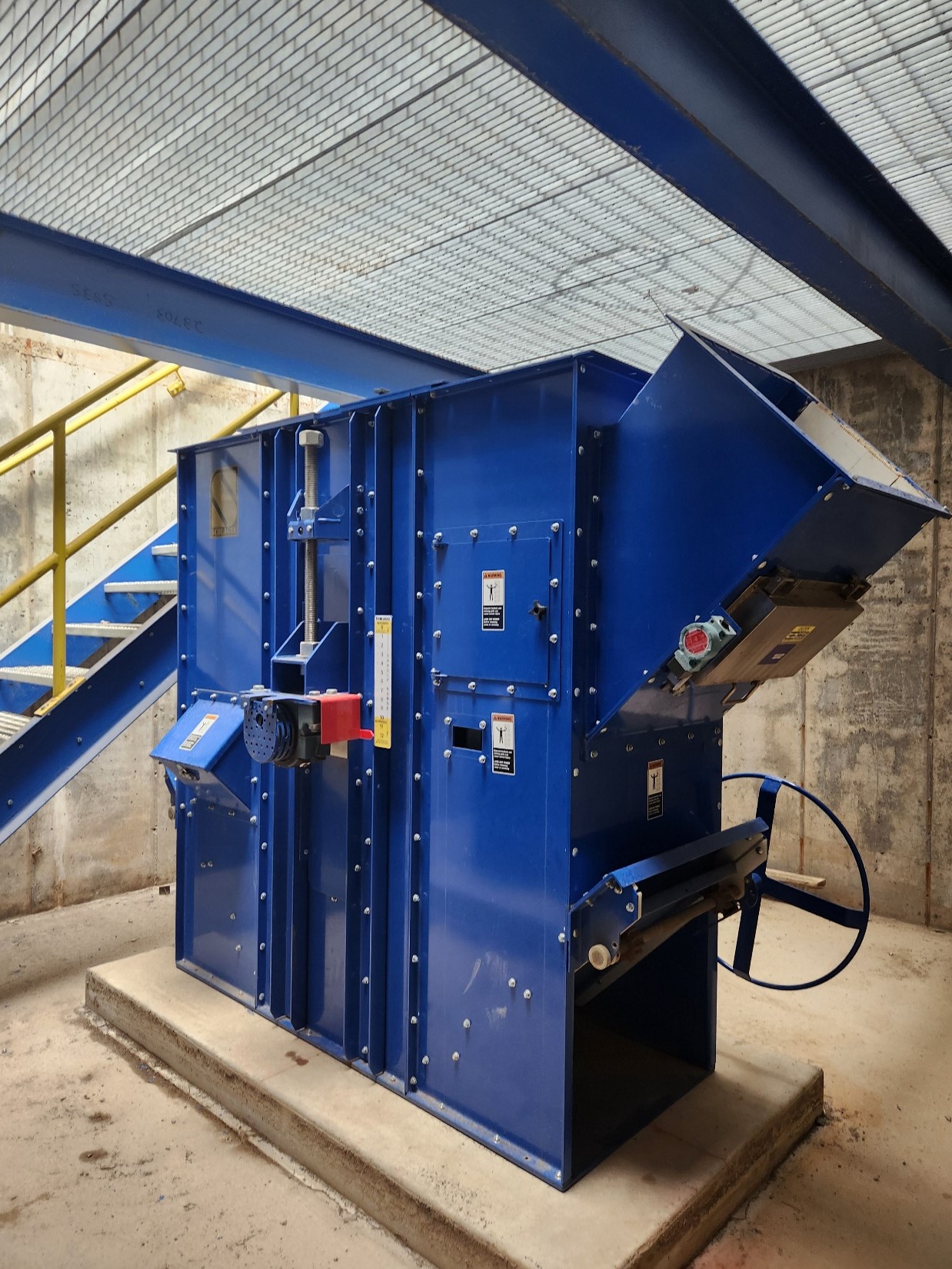 base of grain receiving legs