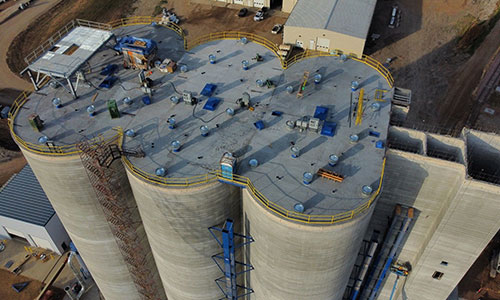 roof with 6 tanks